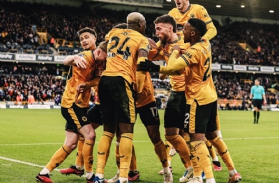 Wolves'tan Chelsea'ye darbe