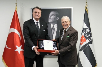 Koç'tan Arat'a Beşiktaş ziyareti! 'Kulübün sana ihtiyacı var'