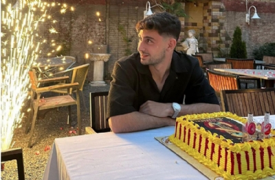 Yusuf Demir kapak yaptı