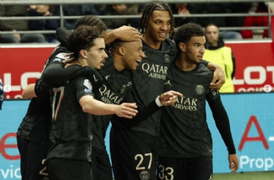 Beşiktaş turnayı gözünden vurdu! PSG'nin 18'lik yıldızını kapıyor