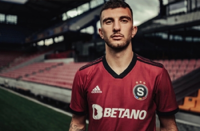 Galatasaray'ın rakibi Sparta Prag transfer açıkladı