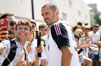 Flaş Leonardo Bonucci paylaşımı! Edin Dzeko beğendi!