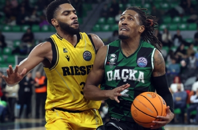 Darüşşafaka Lassa - MHP Riesen maç sonucu: 83-72