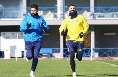 Fenerbahçe paylaştı! Krunic sahaya indi