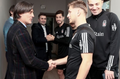 Montella, Semih Kılıçsoy'a el ense çekti! Euro 2024 için mesajı verdi