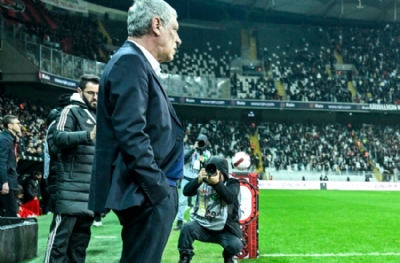 Beşiktaş'ta yolun sonu göründü! Santos ‘Evet’ derse o isme yol göründü