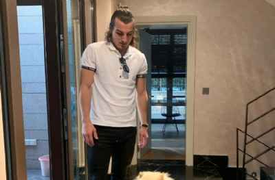 Çağlar Söyüncü'nün menajeri canlı yayında SN Meet isimli programa çıktı