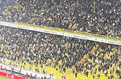 Fenerbahçe tribünlerinde “Şehitler ölmez vatan bölünmez” sesleri