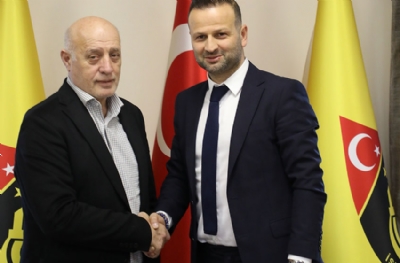 İstanbulspor, Osman Zeki Korkmaz'la anlaşmaya vardı