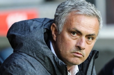 Mourinho sonunda pes etti!