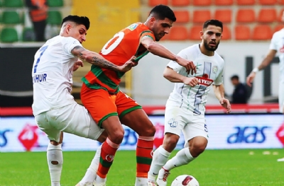Corendon Alanyaspor - Çaykur Rizespor: 2-1 (MAÇ SONUCU)