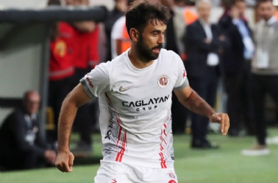Antalyaspor Gerrit Holtmann’ı gönderdi