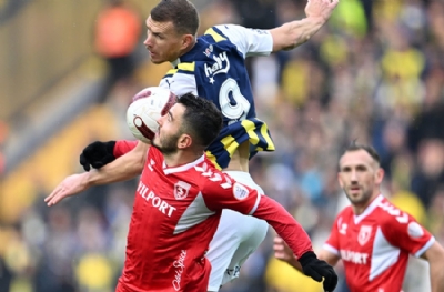 Fenerbahçe'de beraberliğin faturası Kartal ve 4 isme çıktı