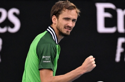 Medvedev çeyrek finalde