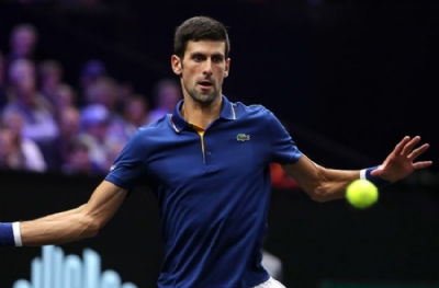 Djokovic, Avustralya Açık'ta yarı finale yükseldi