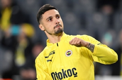 Rade Krunic ligde ilk kez 11'de