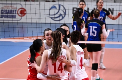 Genç Sultanlar yarı finalde