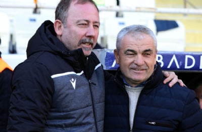 UEFA istedi! Beşiktaş düşünüyor! Ya Rıza Çalımbay ya da Sergen Yalçın