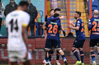 RAMS Başakşehir - İstanbulspor: 2-0 (MAÇ SONUCU)
