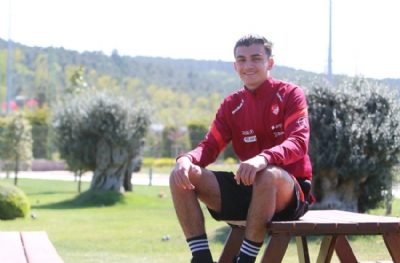 Daha 18 yaşında! İşte Türk gol makinesi