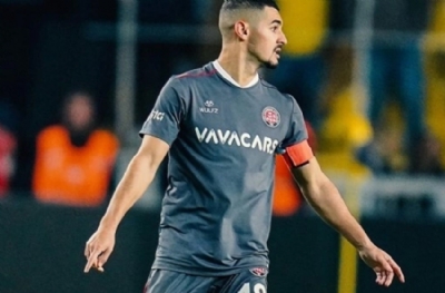 Galatasaray’dan UEFA’ya yeni liste gitti: Sol bek yetişmedi!