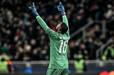 Chelsea'den kaleye takviye! Mike Maignan hamlesi
