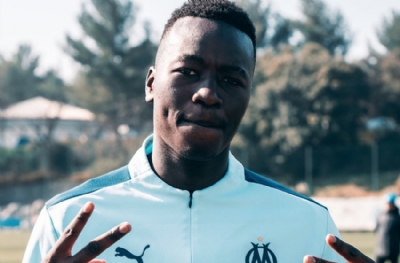 Fenerbahçe ve Galatasaray'a yazılmıştı! Pape Gueye'nin menajeri Beşiktaş için İstanbul'da