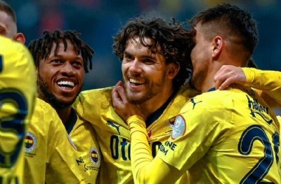 Ferdi'ye Dortmund'dan resmi teklif! Fenerbahçeli yıldızdan transfer sözleri