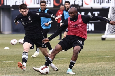 Beşiktaş Kayseri’ye eksik gidiyor! İşte Santos’un Muci ve Al Musrati kararı