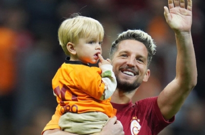 Galatasaray, Mertens’i ikna için baş döndüren bir teklif paketi hazırladı
