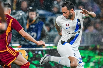 Çalhanoğlu doğum gününde İnterlilere ‘Erik Dalı’ oynattı!
