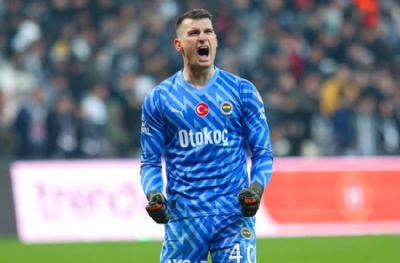 Fenerbahçe'de Livakovic şoku! İrfan Can Eğribayat'ı bile aratıyor