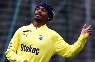 İsmail Kartal, Lincoln'e 'gitme' dedi! Fred'in formasını bile teklif etti! İşte sonuç