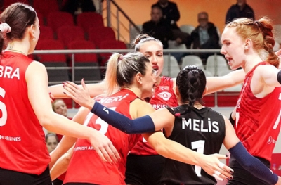 Türk Hava Yolları - Kuzeyboru: 3-1 (MAÇ SONUCU)