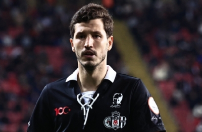Beşiktaş'ın 100'üncü yıl özel formaları, 4 haftada 50 bin satışa ulaştı