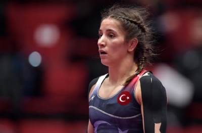 Milli güreşçi Zeynep Yetgil, Avrupa üçüncüsü oldu