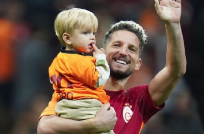 Mertens için harekete geçildi! 'Bir sene daha Galatasaray'da kalacak'