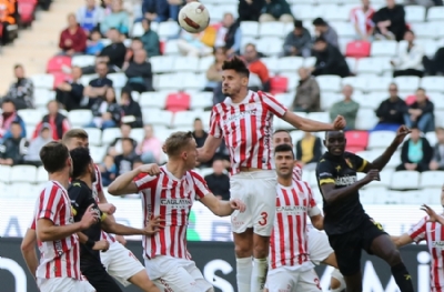 Antalyaspor 2 - 2 İstanbulspor (Maç Sonucu)