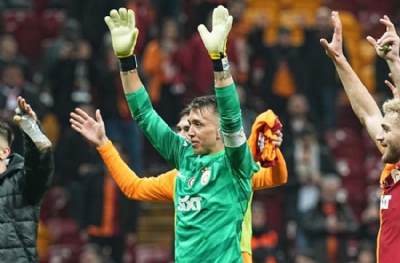 Galatasaray’da bomba Muslera gelişmesi!