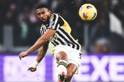 ManU'dan stoper atağı! Raphael Varane yerine Bremer