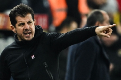Emre Belözoğlu'ndan yönetime: Ben gitmem. Kovun. Tazminatımı da alırım