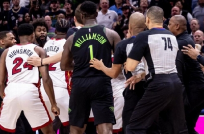 NBA ceza yağdırdı! 5 oyuncuya men 