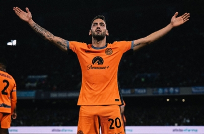 Inter duyurdu! Hakan Çalhanoğlu göze geldi