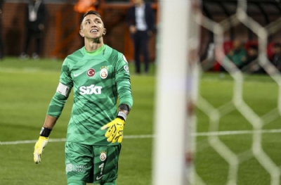 Galatasaray hala beklemede! Muslera'da yolun sonu gözüküyor