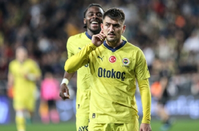 Ne nöbetçi, ne de genç! Yeni golcü Semih Şentürk'ü tahtından etti