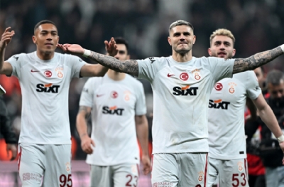 Galatasaray’ın yemeğinde ve soyunma odasında Fotospor’un haberi konuşuldu