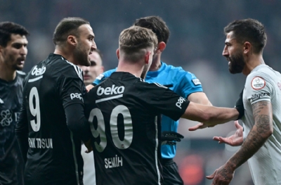 Belçika'da başka Türkiye'de başka! 'Köhn'ün Cenk Tosun'a harekeri penaltı'