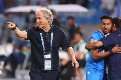Bak sen şu Jorge Jesus'a