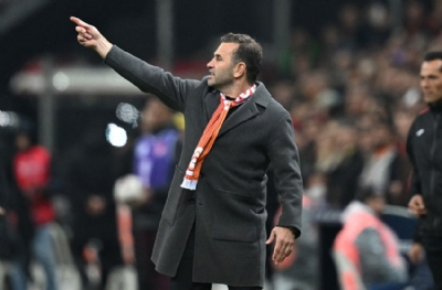 Okan Buruk, Mircea Lucescu'yu yakaladı!