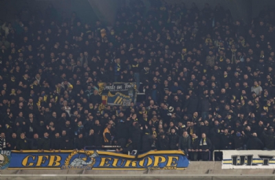  Belçika'da Fenerbahçe taraftarına işkence! Türklere demir kapıları kırdırdılar